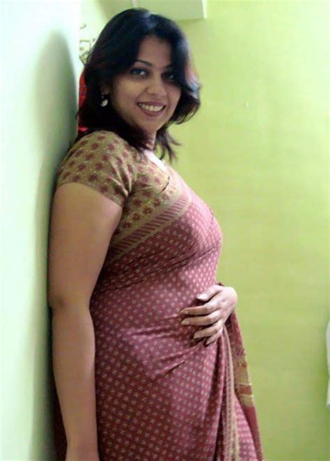 desi aunty bra photos|Free Desi Aunty In Saree Hot Photos